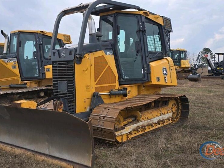 2016-deere-550k-image-1