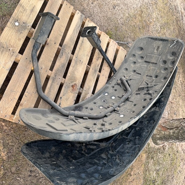 pair of John Deere front wheel shields (four bolt connection)