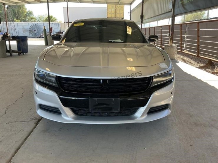 2018-dodge-charger-sdn-image-3