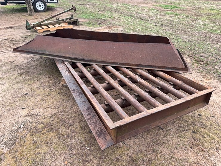 dump-pit-cover-and-top-of-funnel-image-11