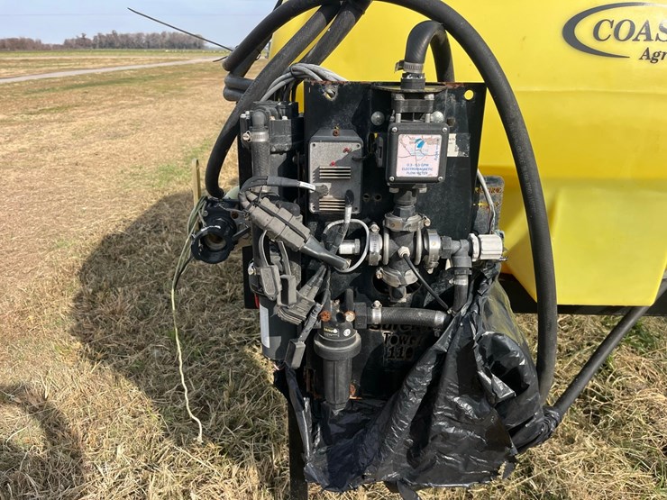 coastal-400-gal-3-point-spray-tank,-like-new,-call-252-943-4231-with-questions.-image-5