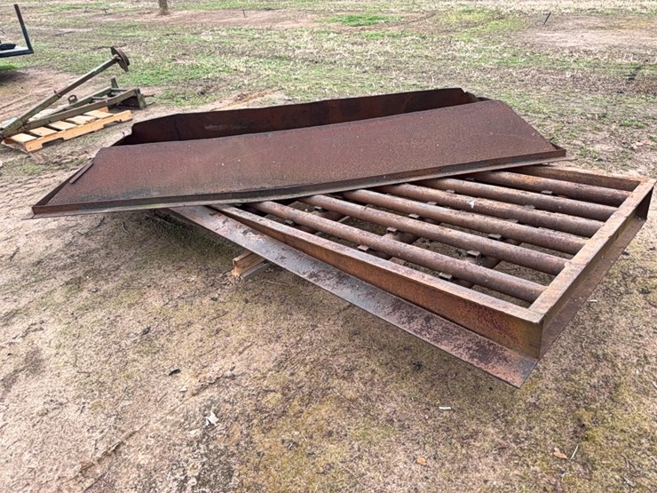 dump-pit-cover-and-top-of-funnel-image-8