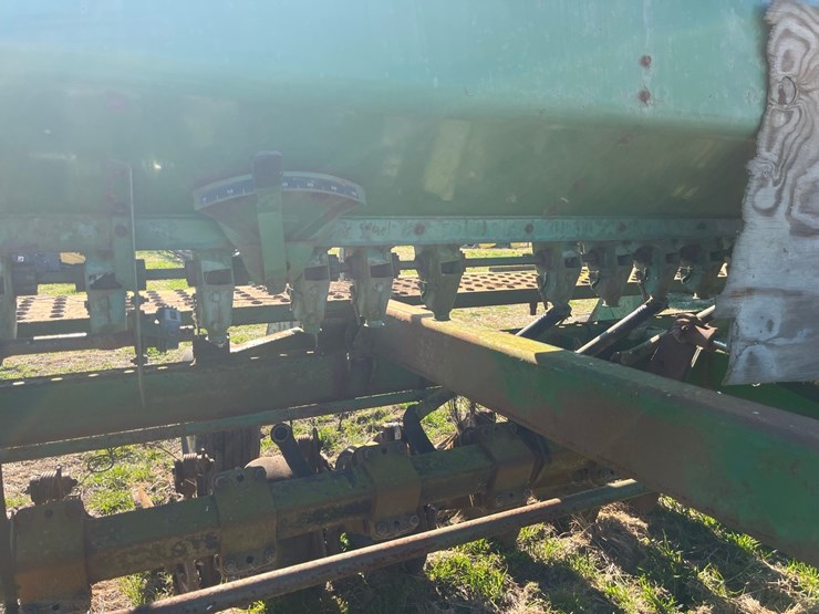 john-deere-750-image-2