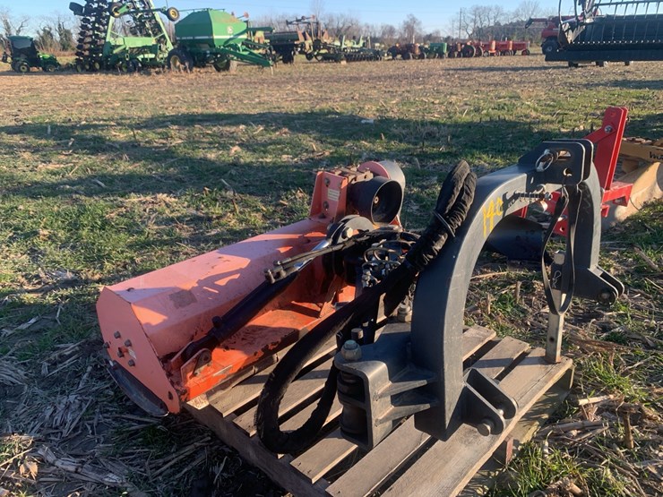 offsetting-flail-mower-image-3