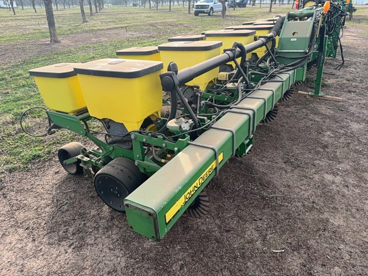 john-deere-1725-image-59