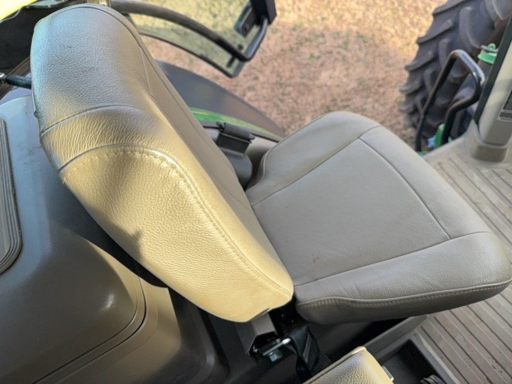 2022-john-deere-8r-410-image-60