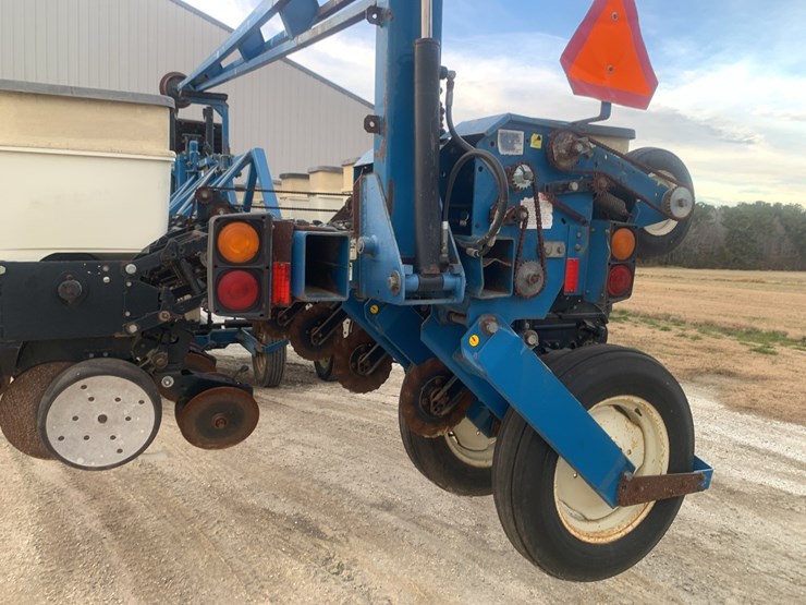 kinze-3600-image-8