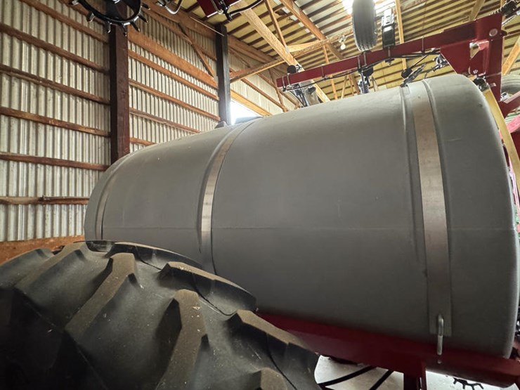 case-ih-2800-image-28