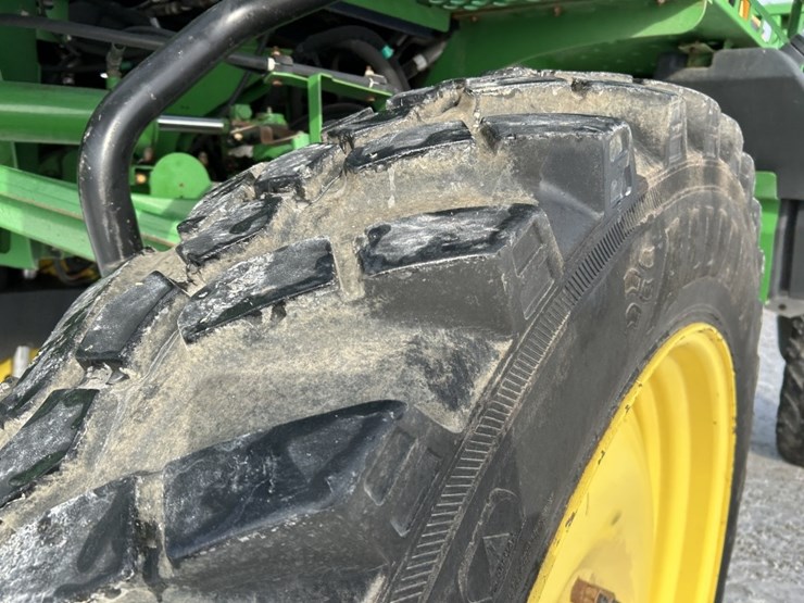 2015-john-deere-r4030-image-44