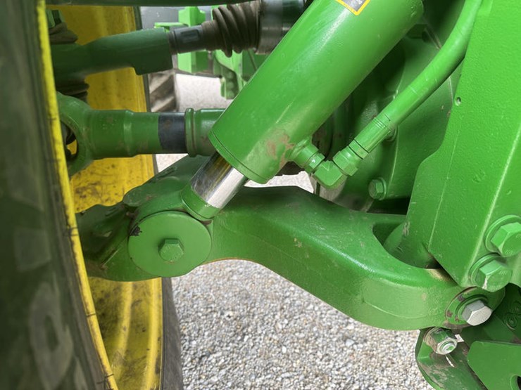 2011-john-deere-8335r-image-20