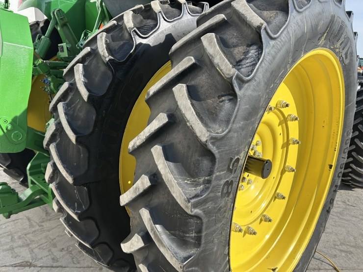 2012-john-deere-8310r-image-62