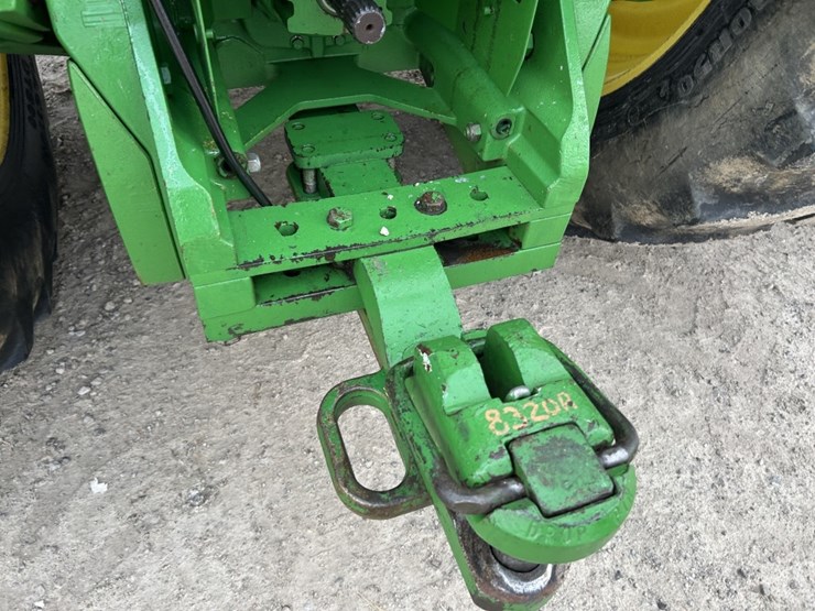 2015-john-deere-8320r-image-47