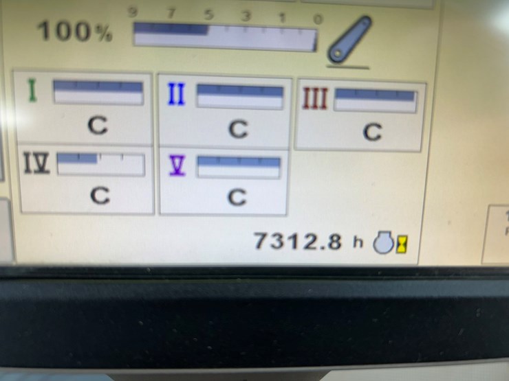 2015-john-deere-8320r-image-23