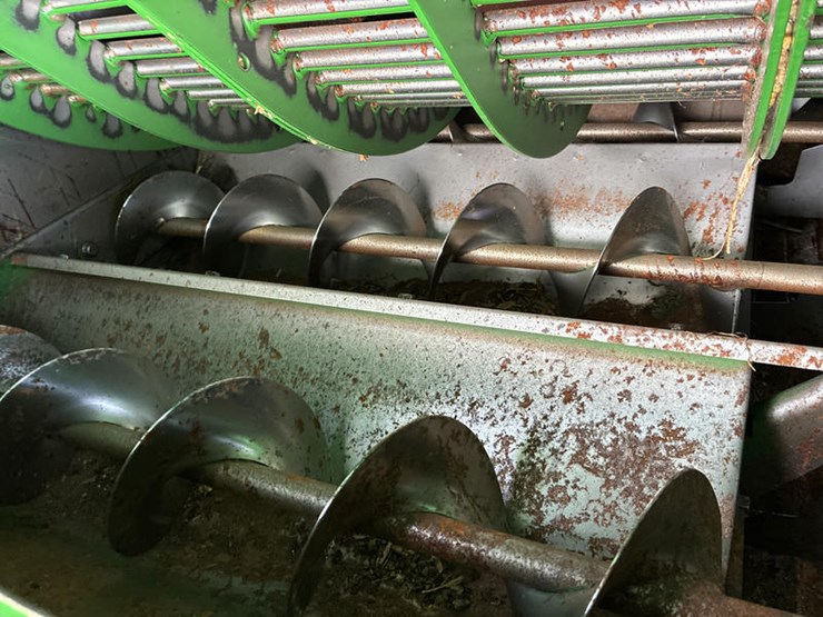 2013-john-deere-s690-image-48