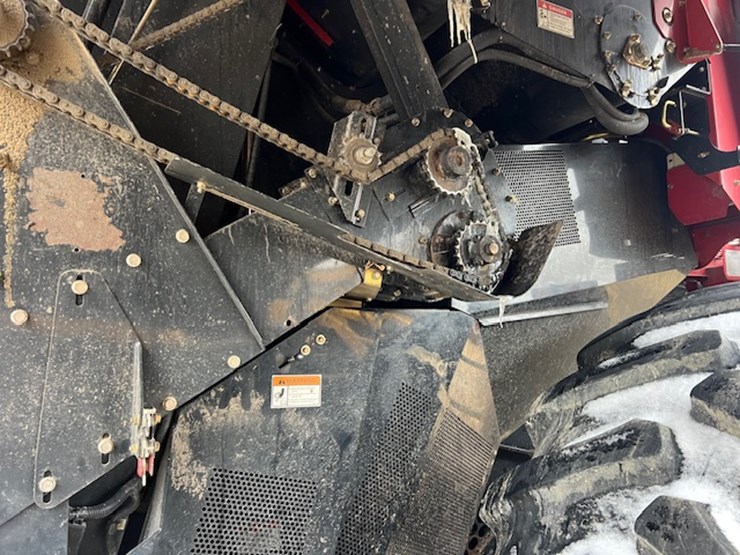 2010-case-ih-6088-image-41