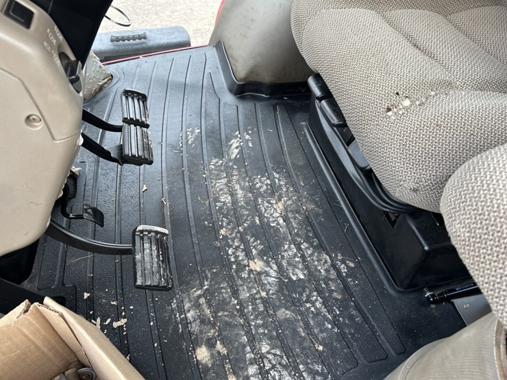 2009-case-ih-magnum-335-image-15