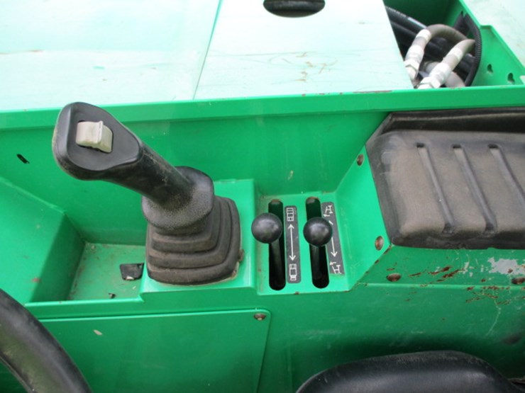 #120787-•-2016-jlg-6042-telehandler-#160076753-image-52