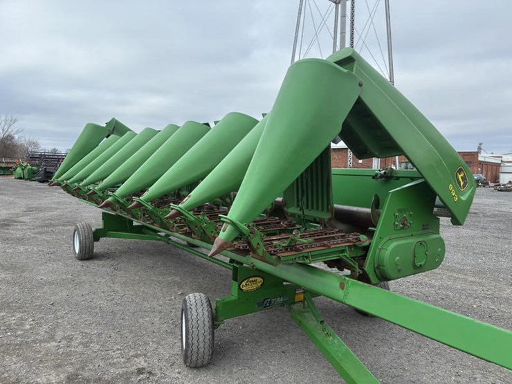 2005-john-deere-893-image-1