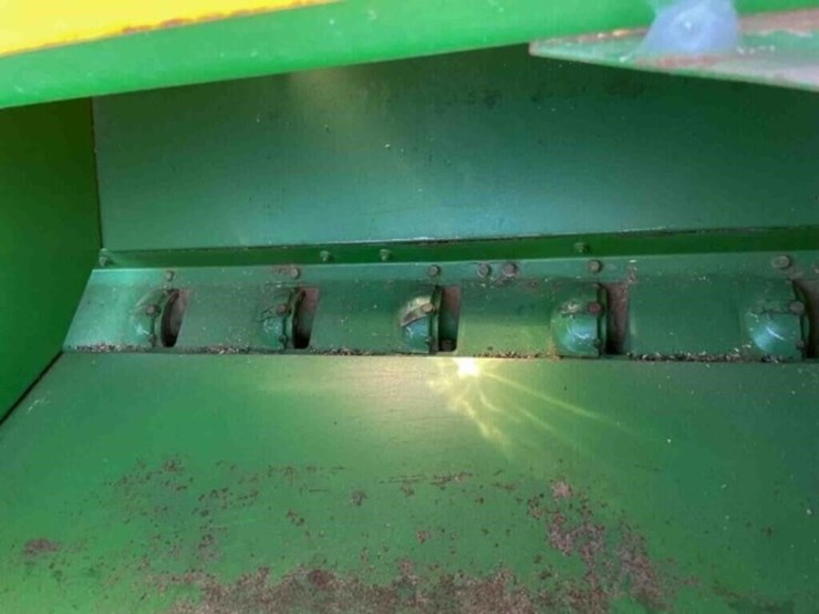 john-deere-8300-image-12