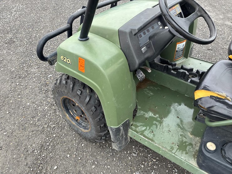 john-deere-gator-image-34