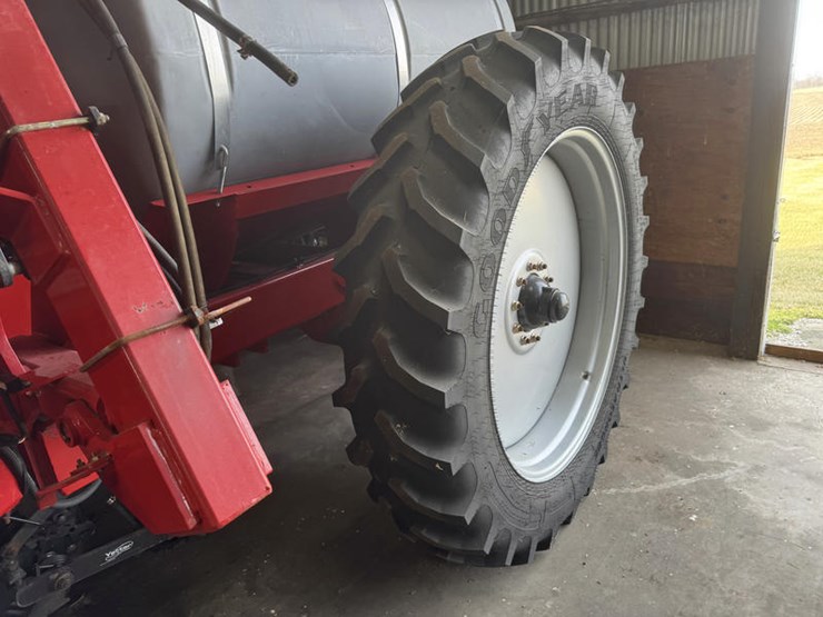 case-ih-2800-image-11