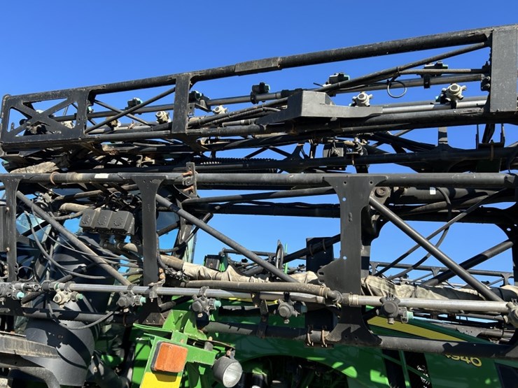 2013-john-deere-4940-image-24