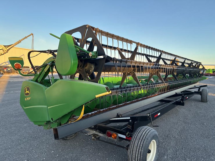 2011-john-deere-635f-image-1