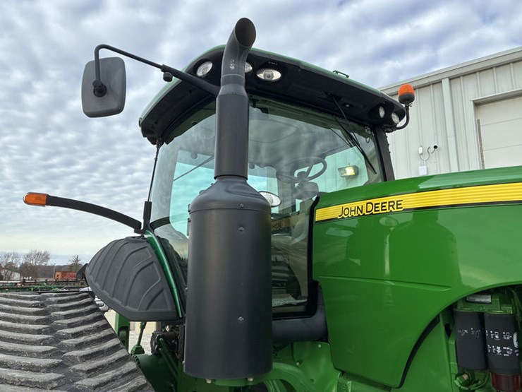 2011-john-deere-8335rt-image-22