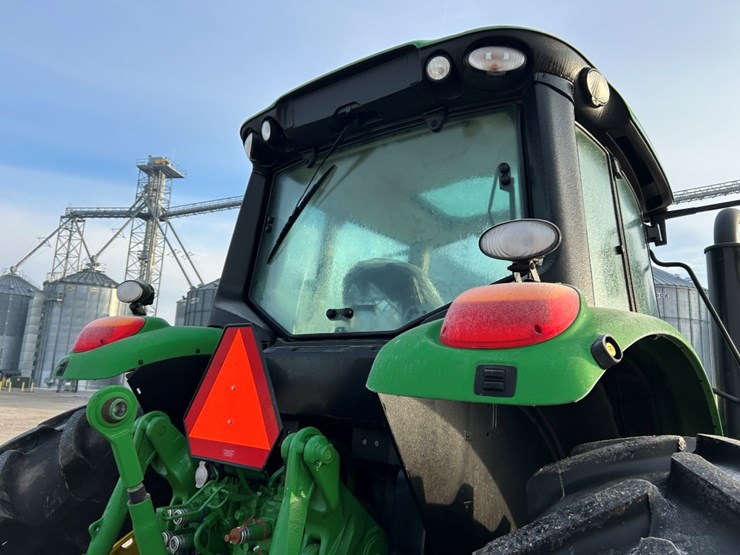 2023-john-deere-6155m-image-18