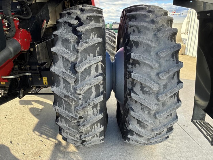 2010-case-ih-7120-image-40