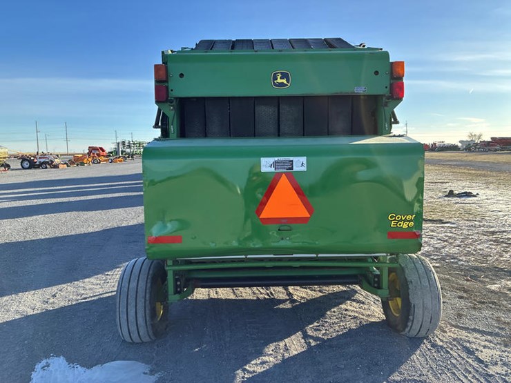 2009-john-deere-568-image-9