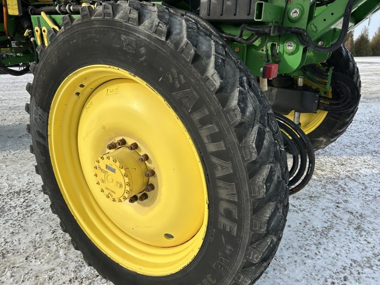 2015-john-deere-r4030-image-49