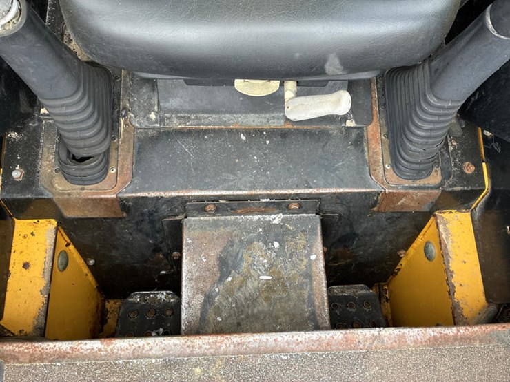 #122574-•-2006-jd-ct322-#t0322ta126871-image-50