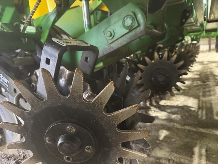 2008-john-deere-1770-image-7