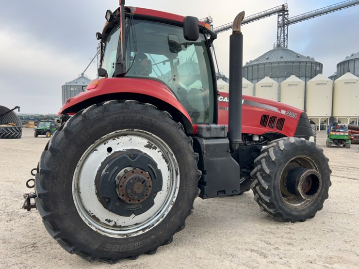 2009-case-ih-magnum-335-image-11