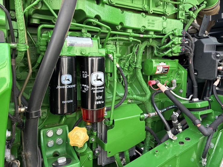 2016-john-deere-9520rt-image-38