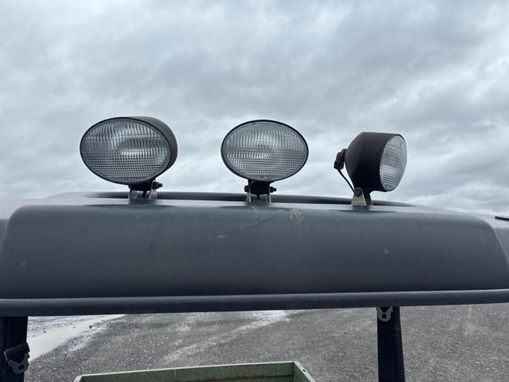 john-deere-gator-image-16