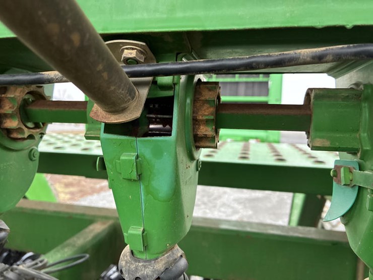 2003-john-deere-1590-image-26