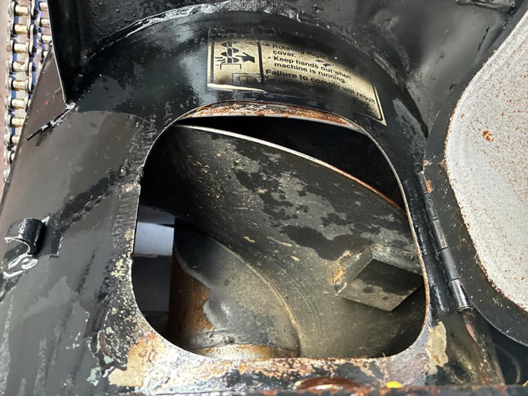 2010-case-ih-7120-image-55