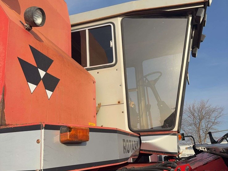 massey-ferguson-8570-image-29