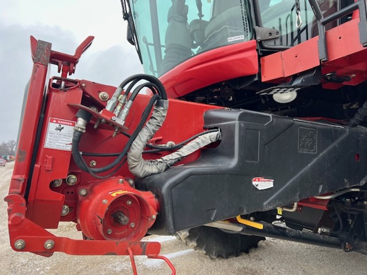 2007-case-ih-7010-image-53