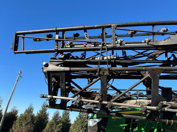 2013-john-deere-4940-image-9