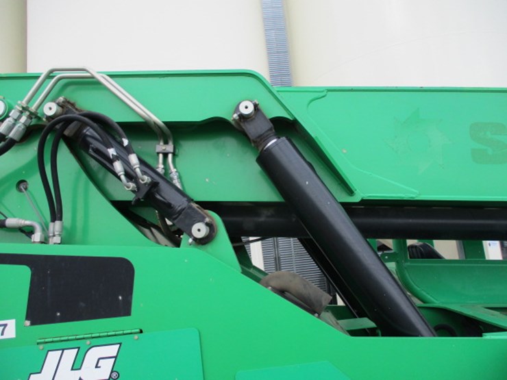 #120787-•-2016-jlg-6042-telehandler-#160076753-image-13