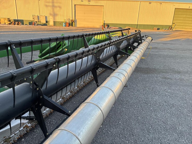 2009-john-deere-635f-image-19