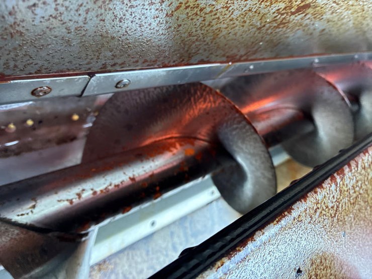 2010-case-ih-7120-image-96