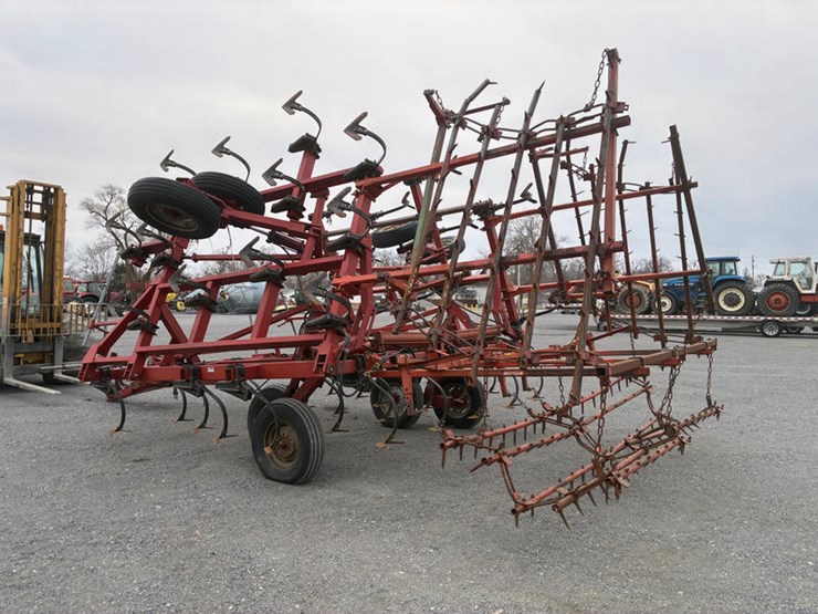 case-ih-4800-image-10