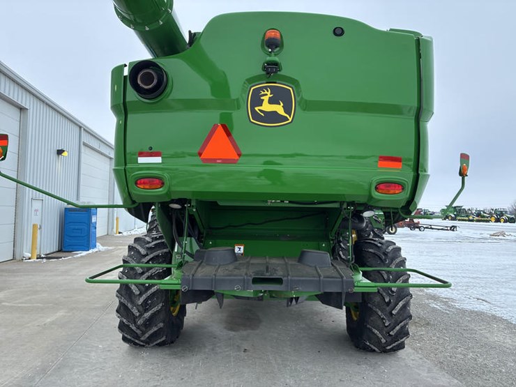 2018-john-deere-s780-image-6