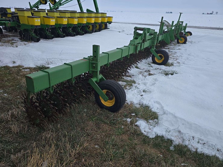 john-deere-400-image-1