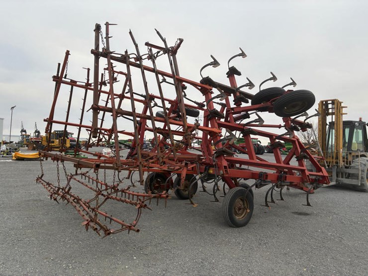 case-ih-4800-image-6