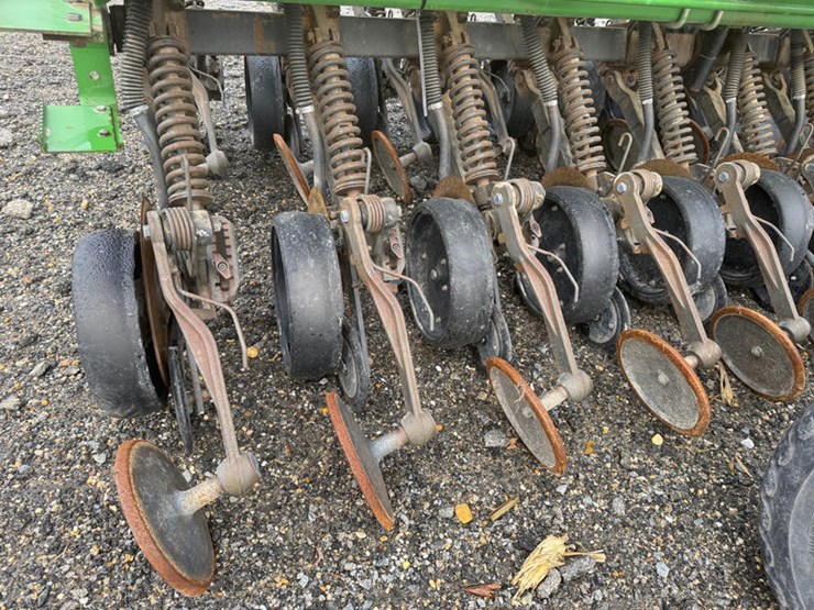 john-deere-1590-image-12